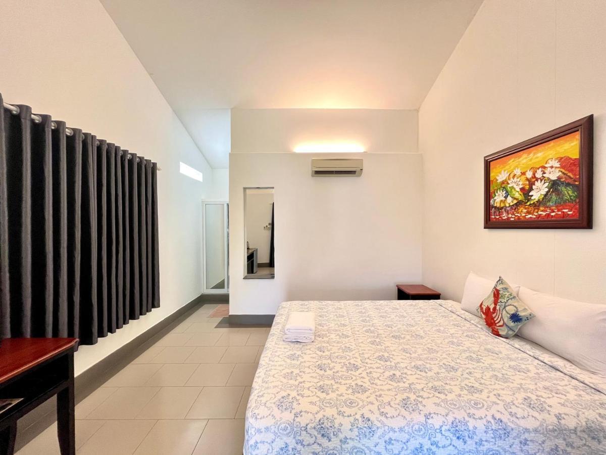 Catsen & Pool Hotel